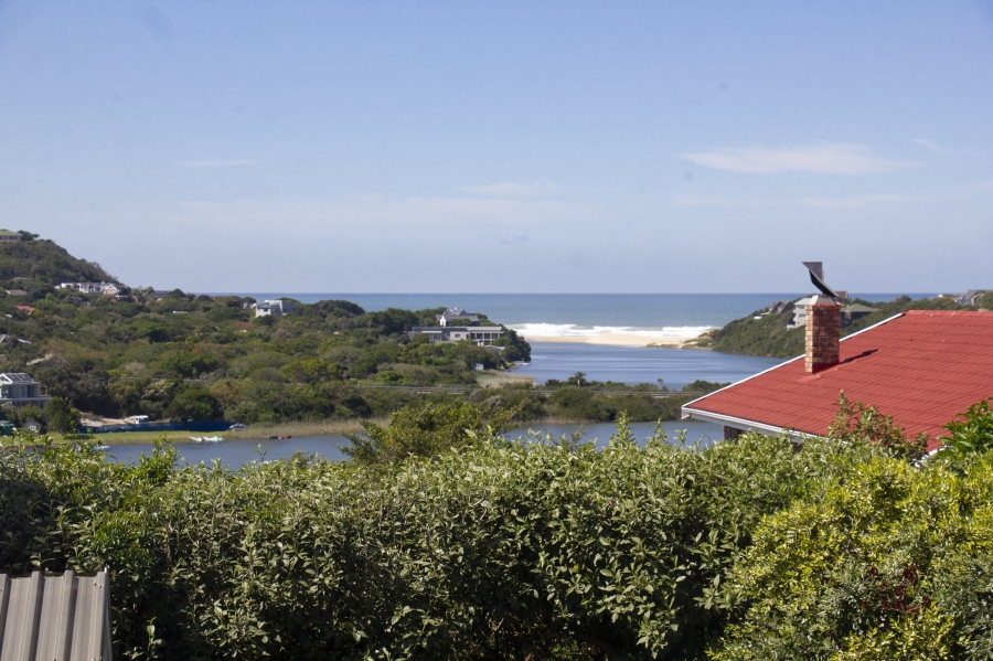 5 Bedroom Property for Sale in Kleinemonde Eastern Cape